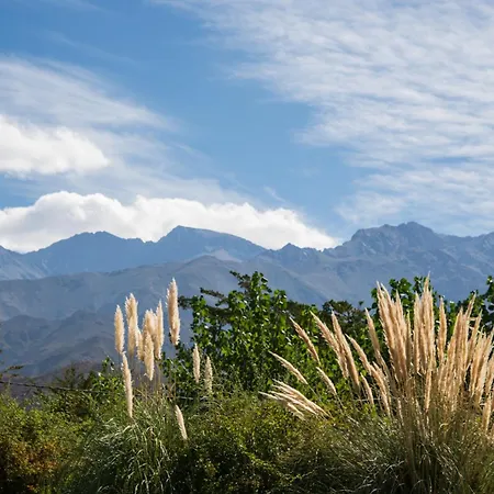 Acogedora Cabana De Madera Con Vista A La Montana Potrerillos Exterior foto